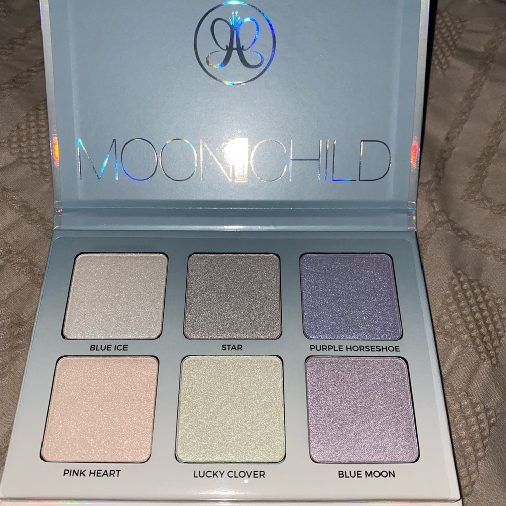 Anastasia pallet